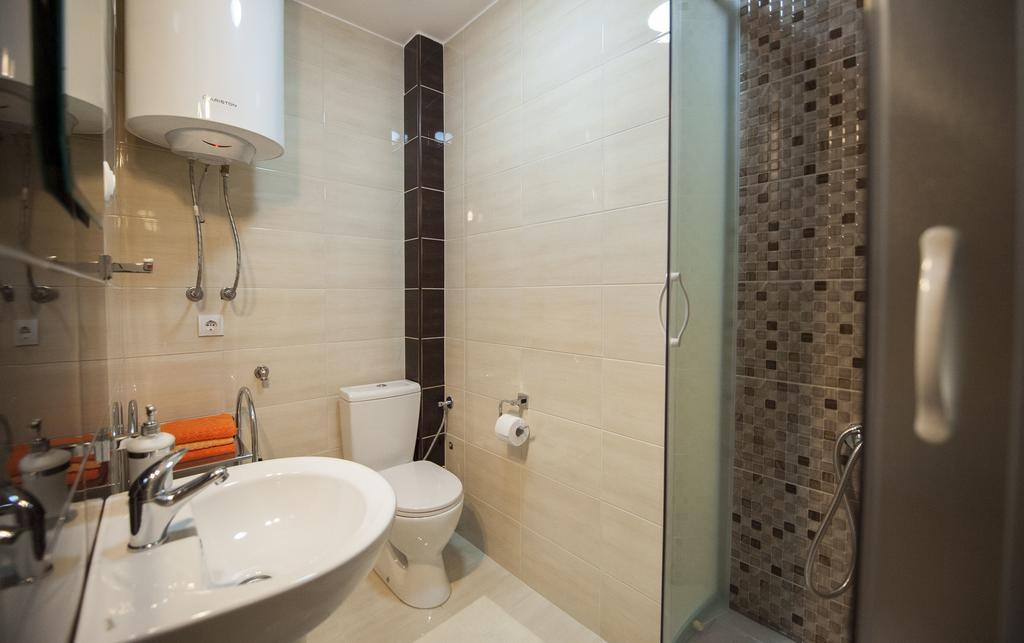 Benvenuti Apartments Cetinje Zimmer foto